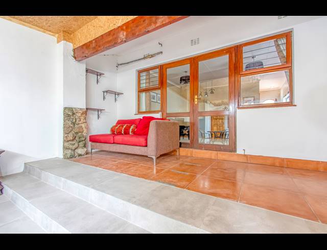 1 BEDROOM APARTMENT TO LET IN WOODMEAD